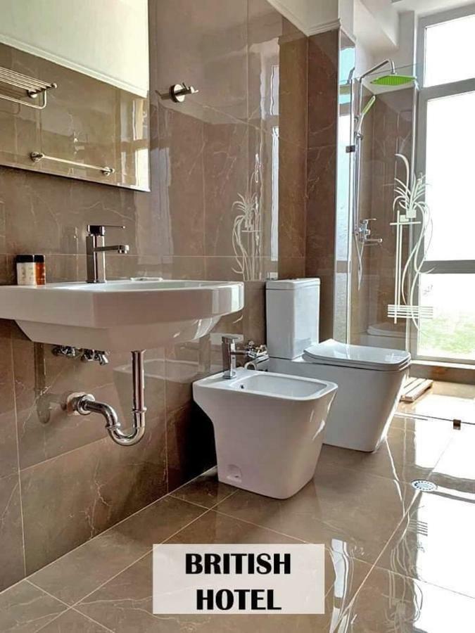 British Hotel Pogradec Eksteriør bilde